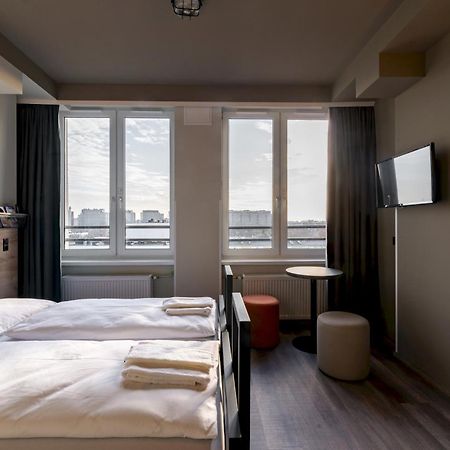 เอแอนด์โอ วอร์ซอ โวลา Hostel ห้อง รูปภาพ